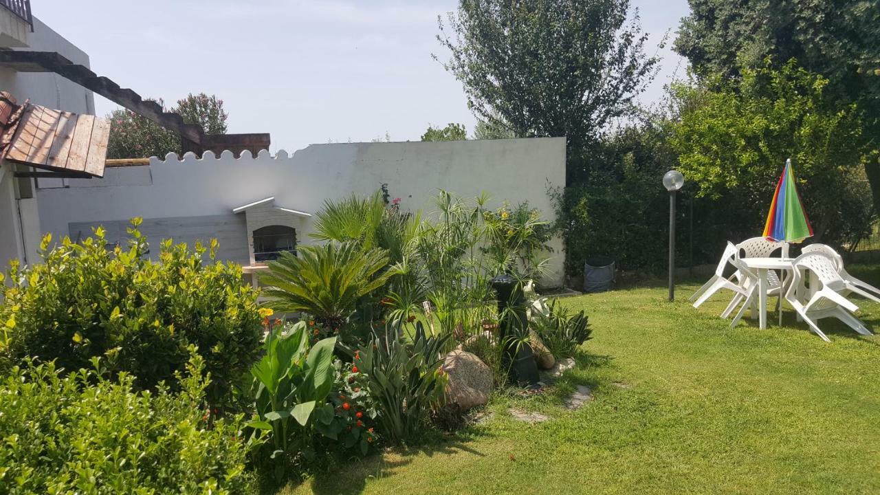 Casa Vacanze " Is Meris " Capitana Exterior photo